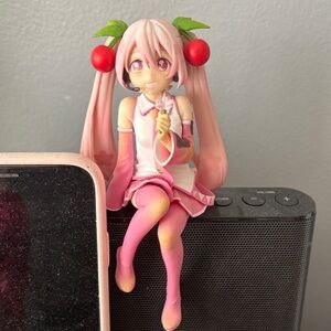 Cute core Sakura miku